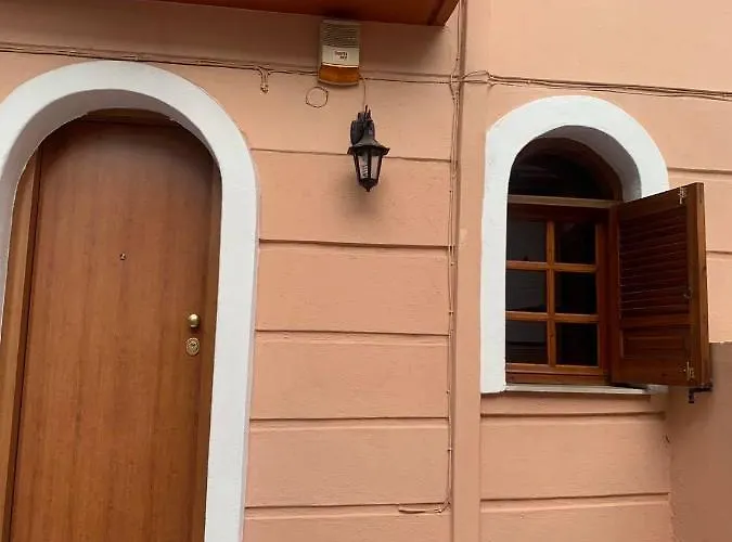 Apartamento Ano Poli 3 *