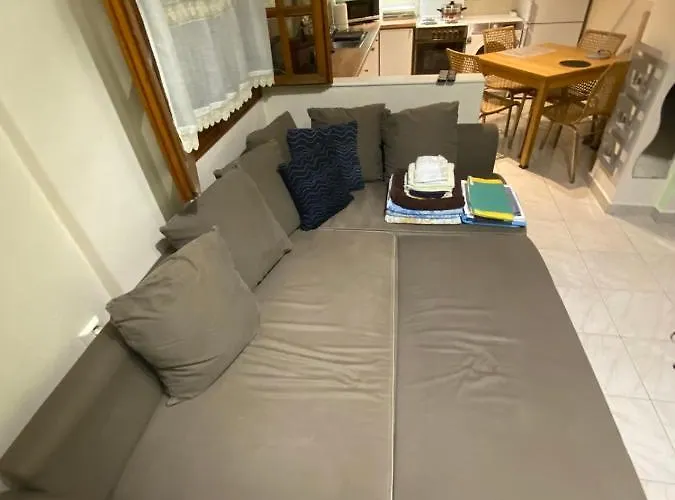 Apartamento Ano Poli 3 *