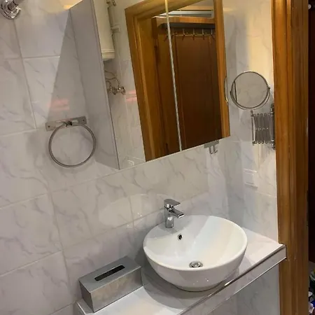 شقة Ano Poli 3 *